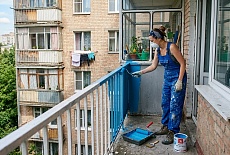 Покраска балкона