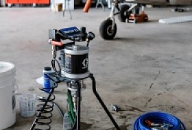 Комбинированный окрасочный аппарат GRACO MERKUR ES для окраски дерева и металла  Комбинированный окрасочный аппарат GRACO MERKUR ES для окраски дерева и металла