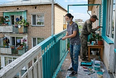 Покраска балкона